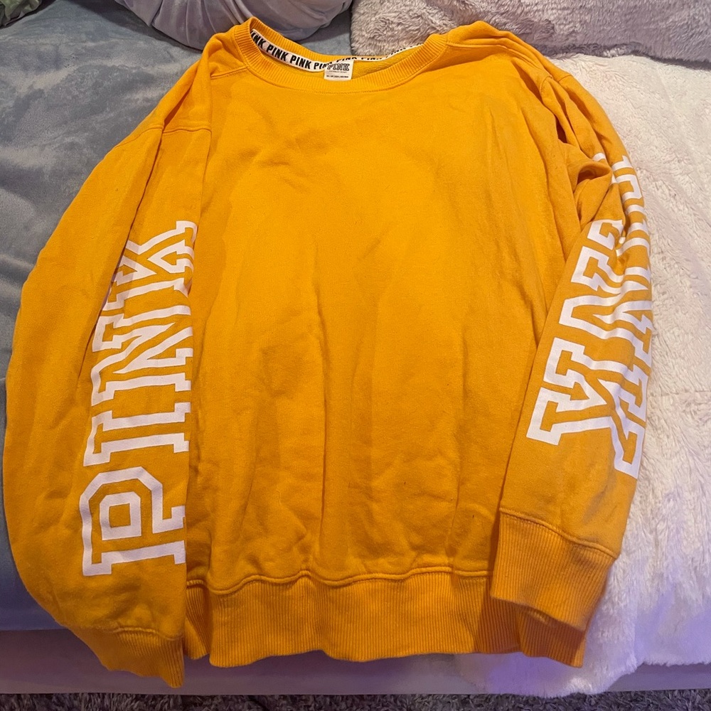 Pink crewneck